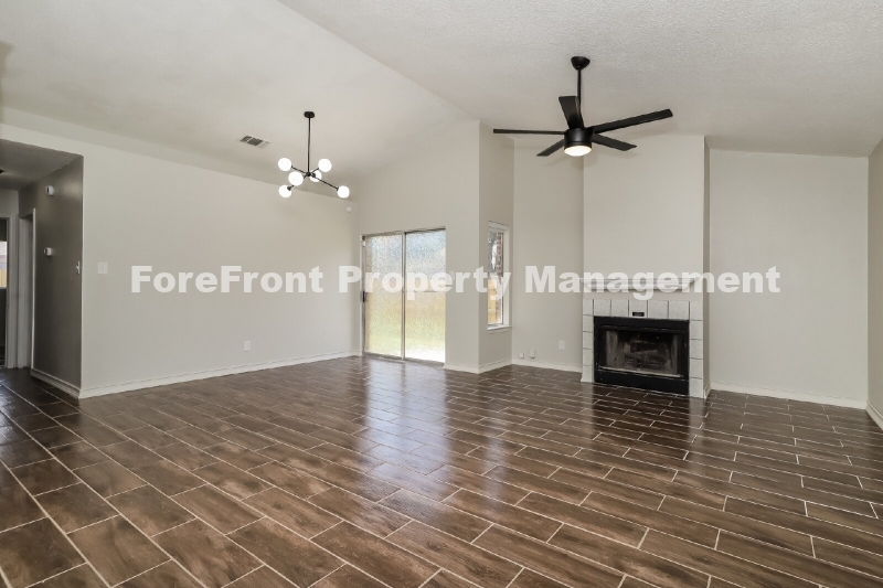 https://showinghero.com/upload/PropertyImages/Watermark_PropertyFull43127-17493046604.jpg